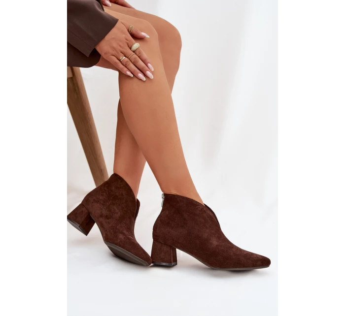 Dámské kotníkové boty na klínu s čokoládové model 21919531 - Boto