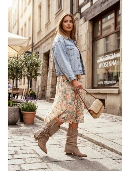 Kovbojky s třásněmi na klínu Béžové Pireya