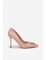 Lakované dámské lodičky na jehlovém podpatku se zlatým detailem Paivelle – béžové