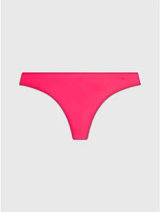 Dámské tanga QF6816E 9T4 korálové - Calvin Klein