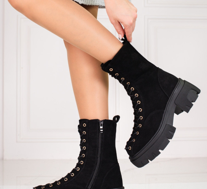 Stylové černé dámské  kotníčkové boty na širokém podpatku
