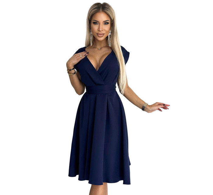 SCARLETT - Tmavě modré rozšířené dámské šaty s přeloženým obálkovým výstřihem 348-6