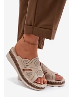 Kožené dámské sandály na platformě model 22101277 béžové - S.Barski Kožené dámské sandály na platformě model 22101277 béžové - S.Barski