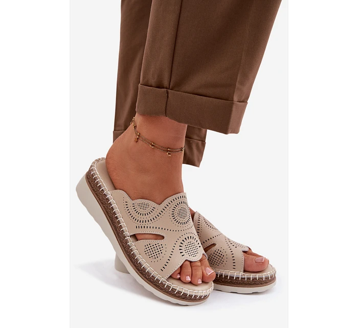 Kožené dámské sandály na platformě model 22101277 béžové - S.Barski Kožené dámské sandály na platformě model 22101277 béžové - S.Barski