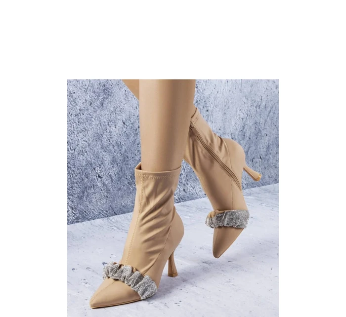 Boty na podpatku  model 205130 Solea