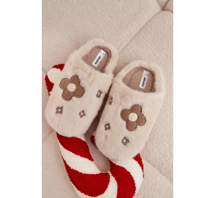 Kožešinové pantofle s květinami béžové Selinne Kožešinové pantofle s květinami béžové Selinne