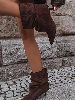 Dámské hnědé nazouvací kotníkové boty na podpatku Loralia
