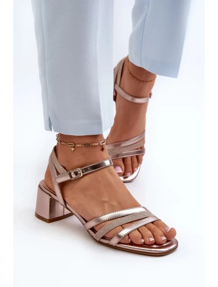 Dámské sandály na nízkém podpatku vyrobené z eko kůže Sergio Leone SK046 růžové zlato Dámské sandály na nízkém podpatku vyrobené z eko kůže Sergio Leone SK046 růžové zlato