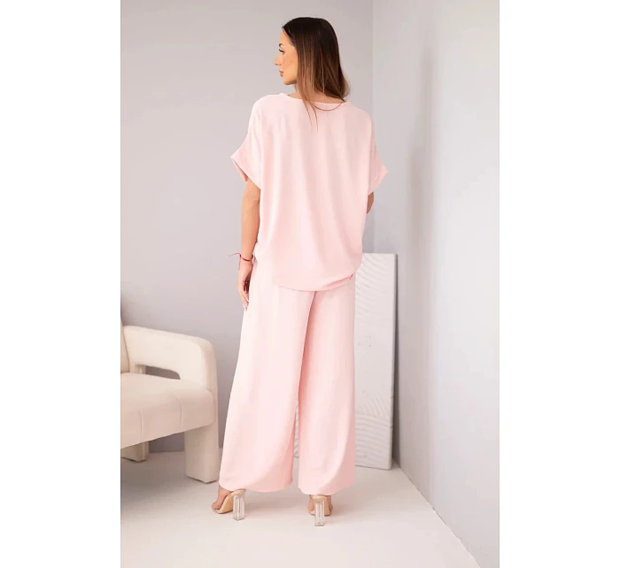 Dámský komplet z viskózy s ozdobným květem a širokými kalhotami pudrově růžová