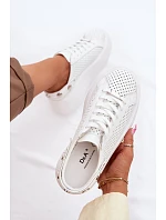 Kožené Ažurové Dámské Tenisky Na Platformě S Páskem Na Patě D&A LR61-7088 Bílé