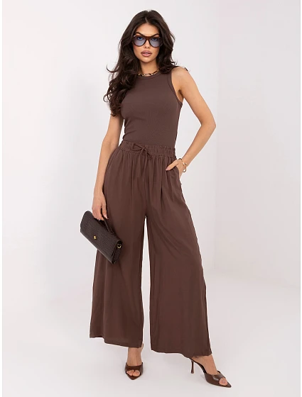 Spodnie SP brązowy model 22097737 - FPrice Spodnie SP brązowy model 22097737 - FPrice