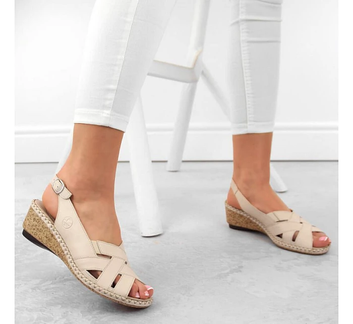 Kožené pohodlné sandály W model 22066516 beige - Rieker Kožené pohodlné sandály W model 22066516 beige - Rieker