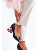 Kožené lodičky s ozdobným podpatkem Boty Černá model 21615894 - Boto Kožené lodičky s ozdobným podpatkem Boty Černá model 21615894 - Boto