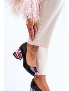 Kožené lodičky s ozdobným podpatkem Boty Černá model 21615894 - Boto