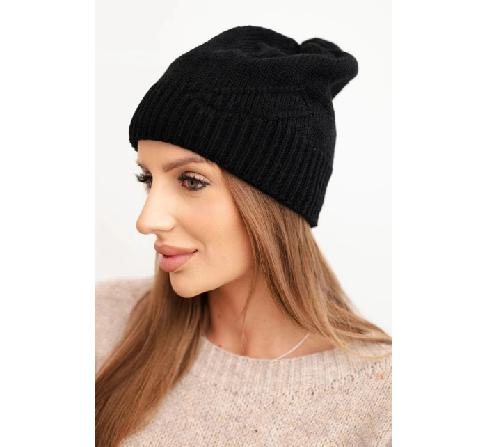 Dámská zimní čepice z vlny s pruhovaným vzorem K471 černá Dámská zimní čepice z vlny s pruhovaným vzorem K471 černá