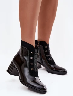 Kožené lakované dámské boty na podpatku model 21713905 Černé - D&A