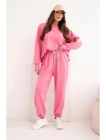 Dámský máslový komplet s volnou mikinou a kalhotami s nápisem LOVE růžová Dámský máslový komplet s volnou mikinou a kalhotami s nápisem LOVE růžová