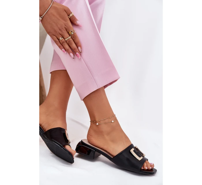 Elegantní Dámské Sandály Na Klínku Se Zlatým  Černé model 21697734 - VINCEZA