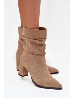Dámské kotníkové boty na podpatku s vyhřívané béžové model 21710709 - Boto Dámské kotníkové boty na podpatku s vyhřívané béžové model 21710709 - Boto