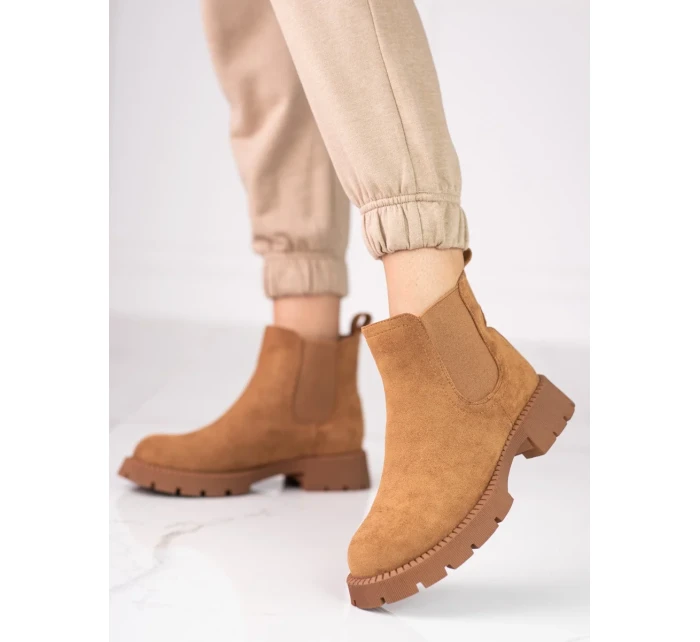 Jedinečné černé kotníčkové boty dámské na plochém podpatku Jedinečné černé kotníčkové boty dámské na plochém podpatku