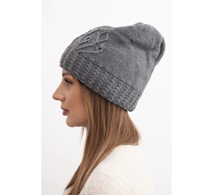 Dámská zimní čepice s vlnou zdobená flitry a pletením K473 grafitová
