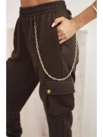 Dámské bavlněné cargo kalhoty s kapsami a řetízkem hnědé Dámské bavlněné cargo kalhoty s kapsami a řetízkem hnědé