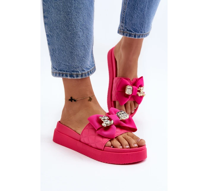 Dámské žabky s mašlí a ozdobným medvídkem model 21648631 - Boto