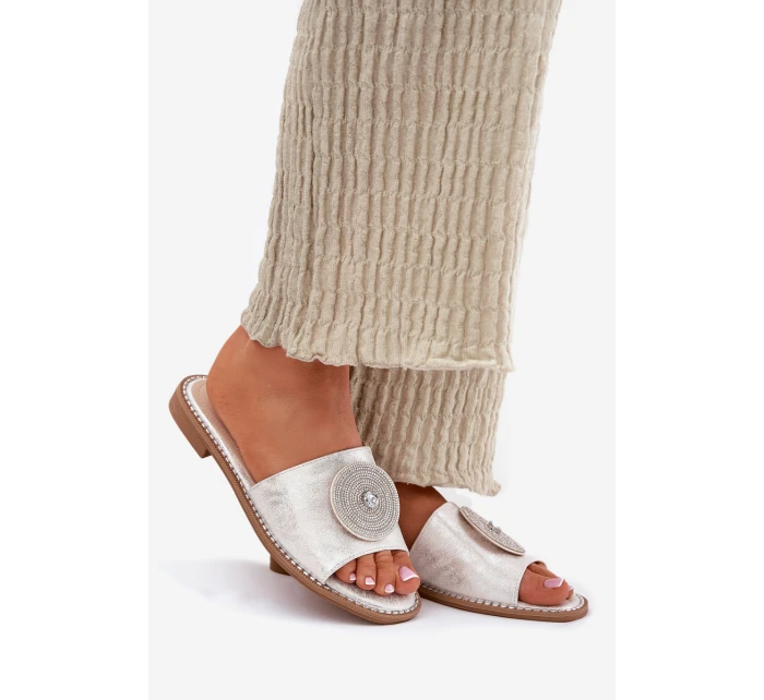 Dámské Pantofle Na Plochém Podpatku S Ozdobou model 21696751 Stříbrné - S.Barski