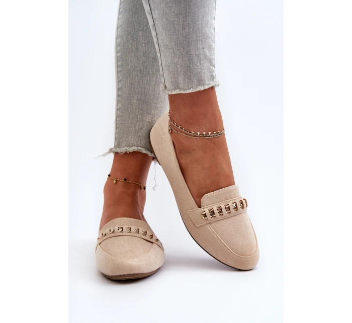 Lesklé dámské mokasíny s řetízkem béžové model 21656883 - Boto