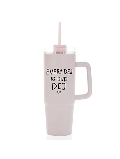 EVERY DEJ IS GUD DEJ - růžový cestovní hrnek s průhledným víčkem 900 ml
