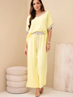 Komplet z viskózy se zlatým model 22010184 žlutý - K-Fashion