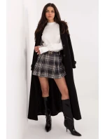 Kraťasy s sukňovou dolní částí model 221573 Italy Moda