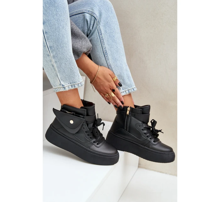 Vysoké sneakersy s kapsou na platformě černé Saramis Vysoké sneakersy s kapsou na platformě černé Saramis