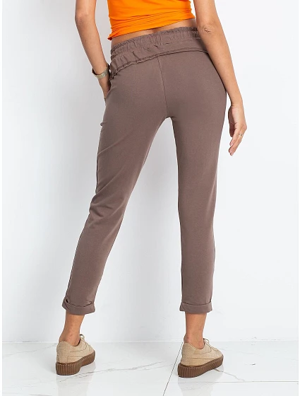 Dámské úpletové kalhoty typu chino v čokoládové barvě model 21470499 - Factory Price