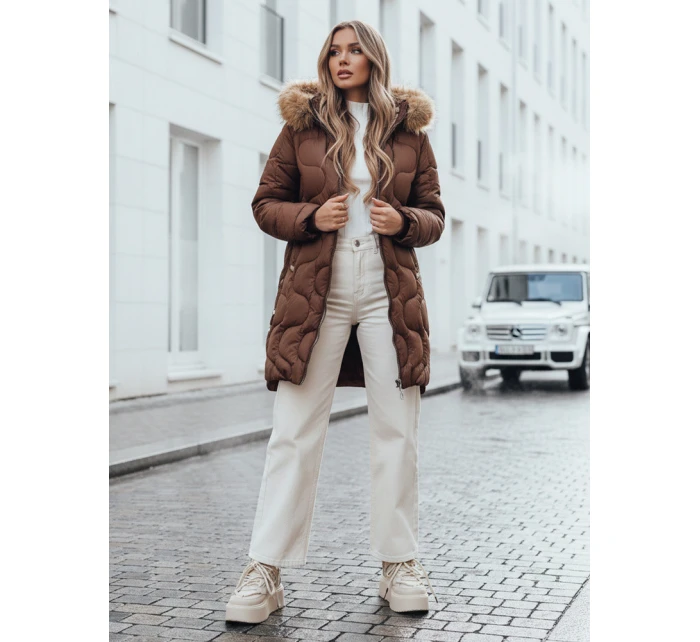 Dámská zimní bunda prošívaná s kapucí hnědá Dstreet model 21990523 - FashionStreet