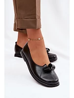 Kožené dámské polobotky model 22069739 Černé - Zazoo Kožené dámské polobotky model 22069739 Černé - Zazoo