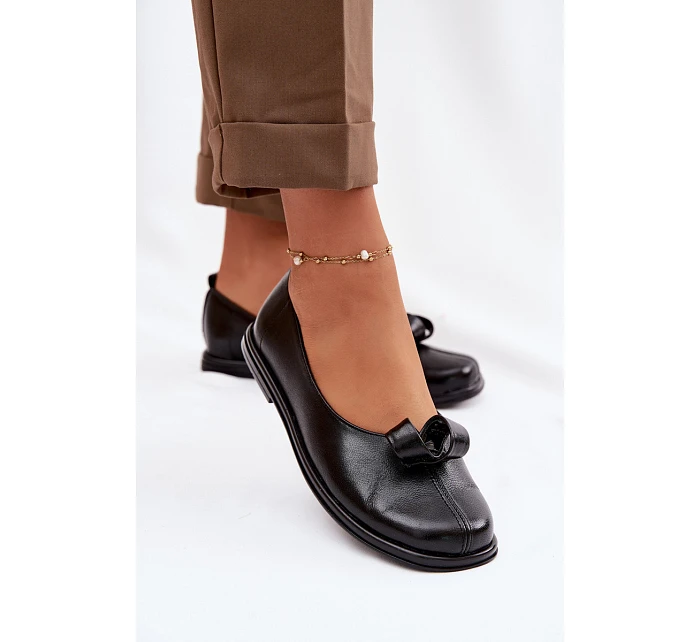 Kožené dámské polobotky model 22069739 Černé - Zazoo Kožené dámské polobotky model 22069739 Černé - Zazoo