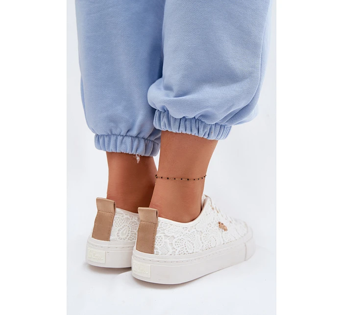 Dámské tenisky s krajkou model 22102739 Bílé - Lee Cooper Dámské tenisky s krajkou model 22102739 Bílé - Lee Cooper