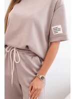 Dámský viskózový komplet s krátkým rukávem a nohavicemi tmavě béžová Dámský viskózový komplet s krátkým rukávem a nohavicemi tmavě béžová