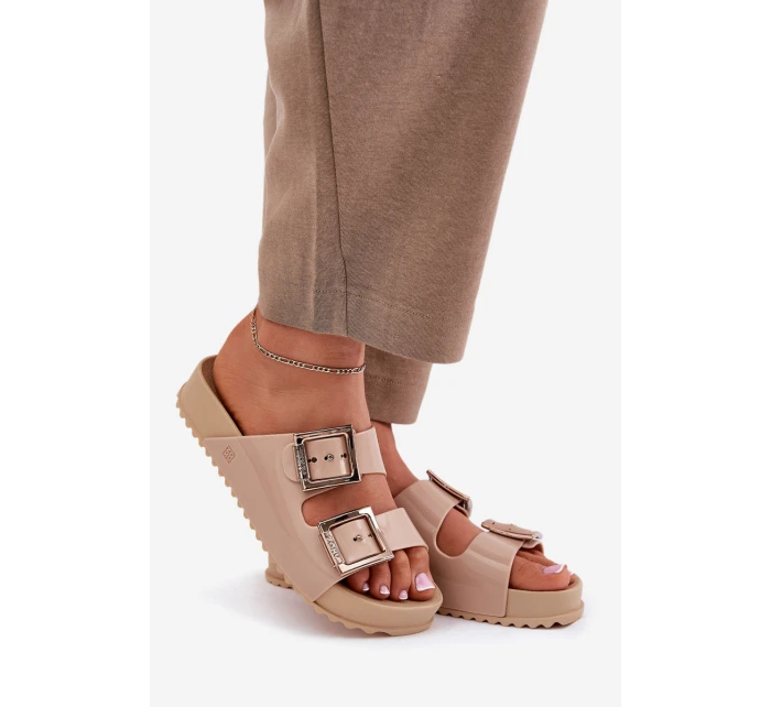 Dámské Pantofle Hladké  Béžové model 21695892 - Zaxy