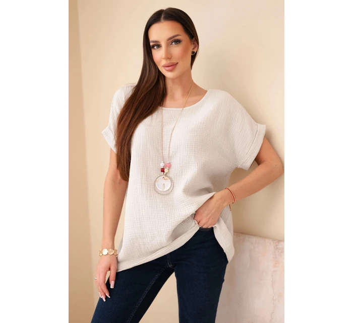 Mušelínová halenka s náhrdelníkem béžový