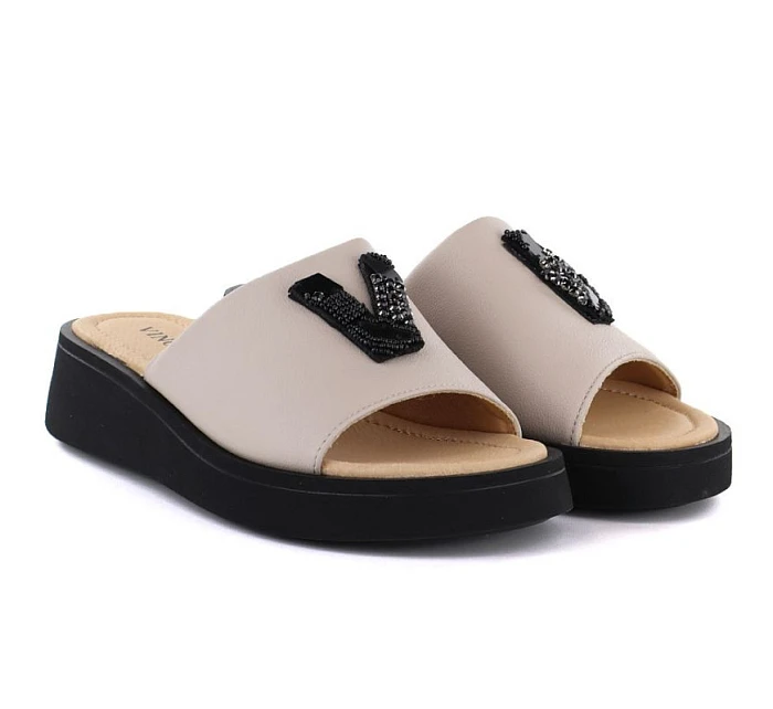 Dámské kožené žabky na platformě beige model 22116399 - VINCEZA