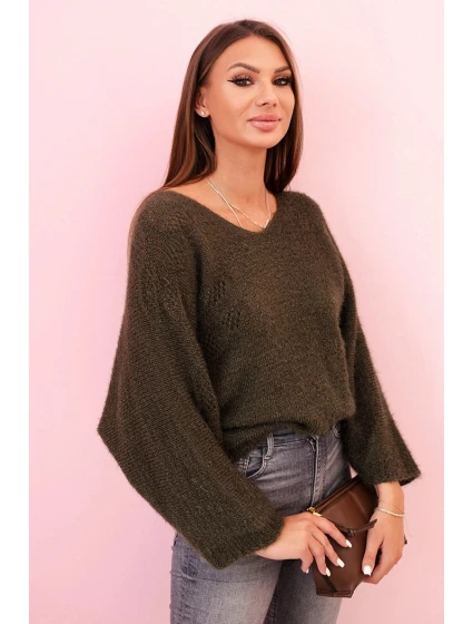 Dámský svetr z model 21272137 volného střihu s výstřihem do V khaki - K-Fashion