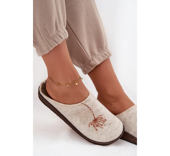 Dámské domácí obuv pantofle model 21714570 béžové - Inblu