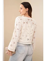 Dámský ažurový svetr s květinovým vzorem béžový