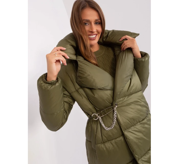 Lehká péřová dámská zimní bunda v khaki barvě model 21247731 - Factory Price