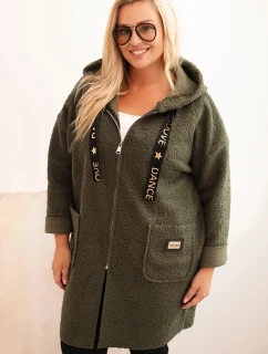 Dámský plášť Plus Size z umělé model 21297036 látky s kapucí a kapsami khaki - K-Fashion