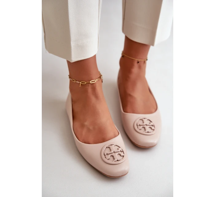 Dámské baleríny s ozdobou z ekokože béžové model 21667173 - Boto