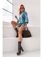 Lakované dámské kotníkové boty na platformě a sloupkovém podpatku čokoládové model 21711487 - Boto Lakované dámské kotníkové boty na platformě a sloupkovém podpatku čokoládové model 21711487 - Boto