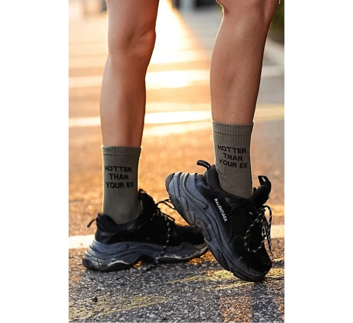 Dámské Ponožky S Nápisem Hotter Than Your Ex Olivové Dámské Ponožky S Nápisem Hotter Than Your Ex Olivové